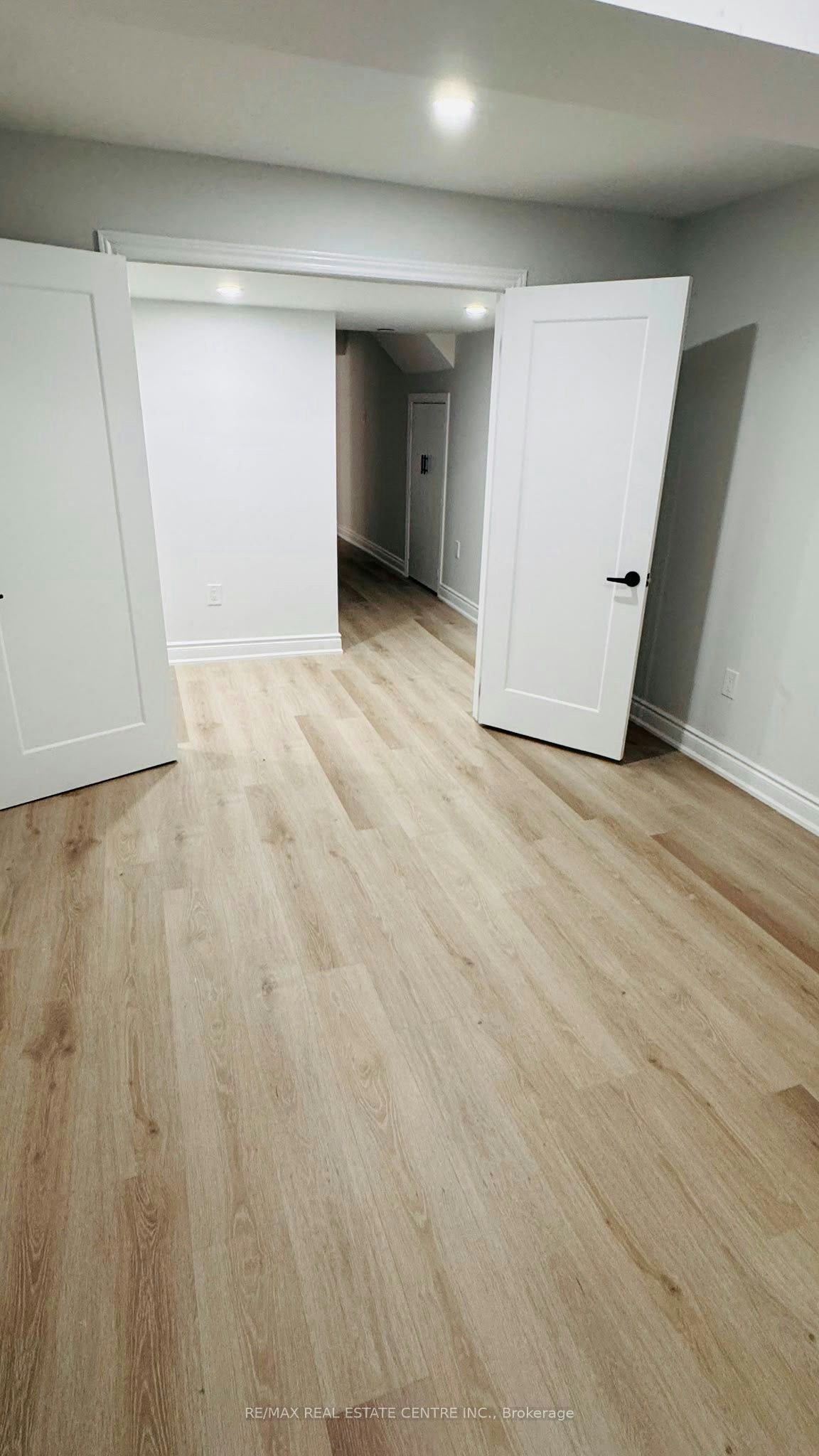 BSMT-12 Rolling Acres Drive, Whitby, ON, L1R 1Z8 - 6