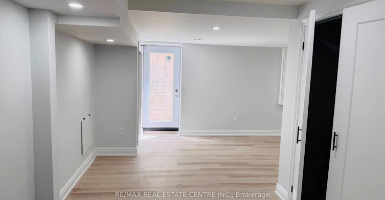 BSMT-12 Rolling Acres Drive, Whitby, ON, L1R 1Z8 - 10