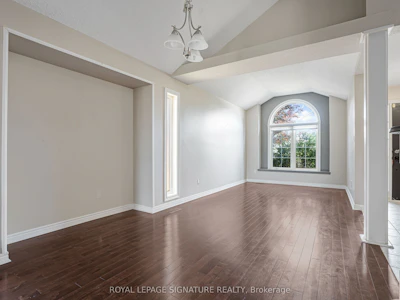94 Niagara Drive - 2
