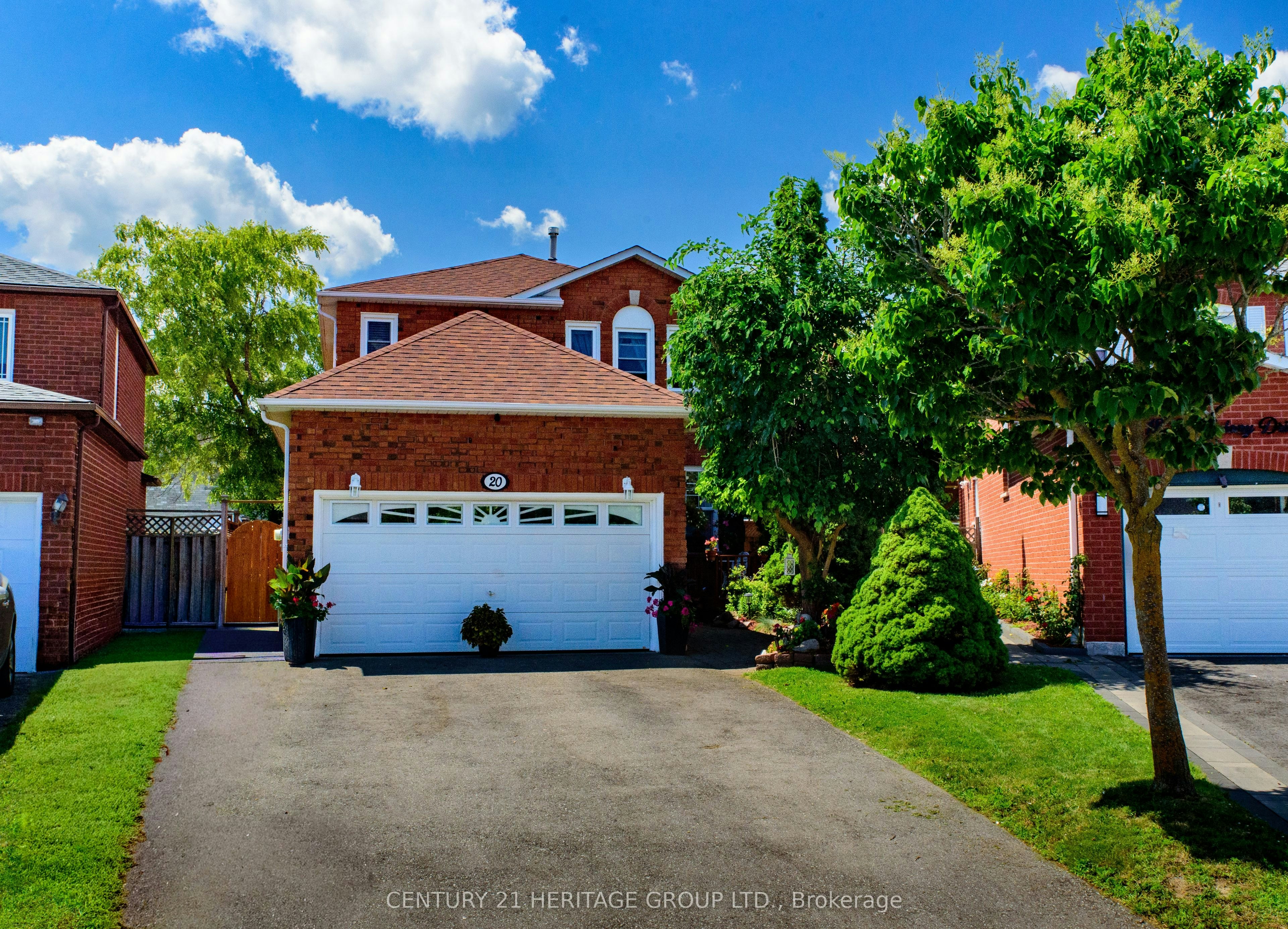 20 Old Colony Drive, Whitby, ON, L1R 2A3