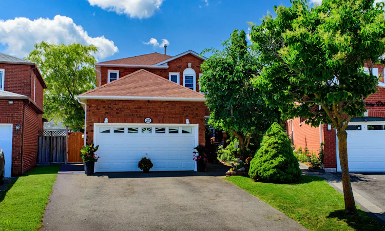 20 Old Colony Drive