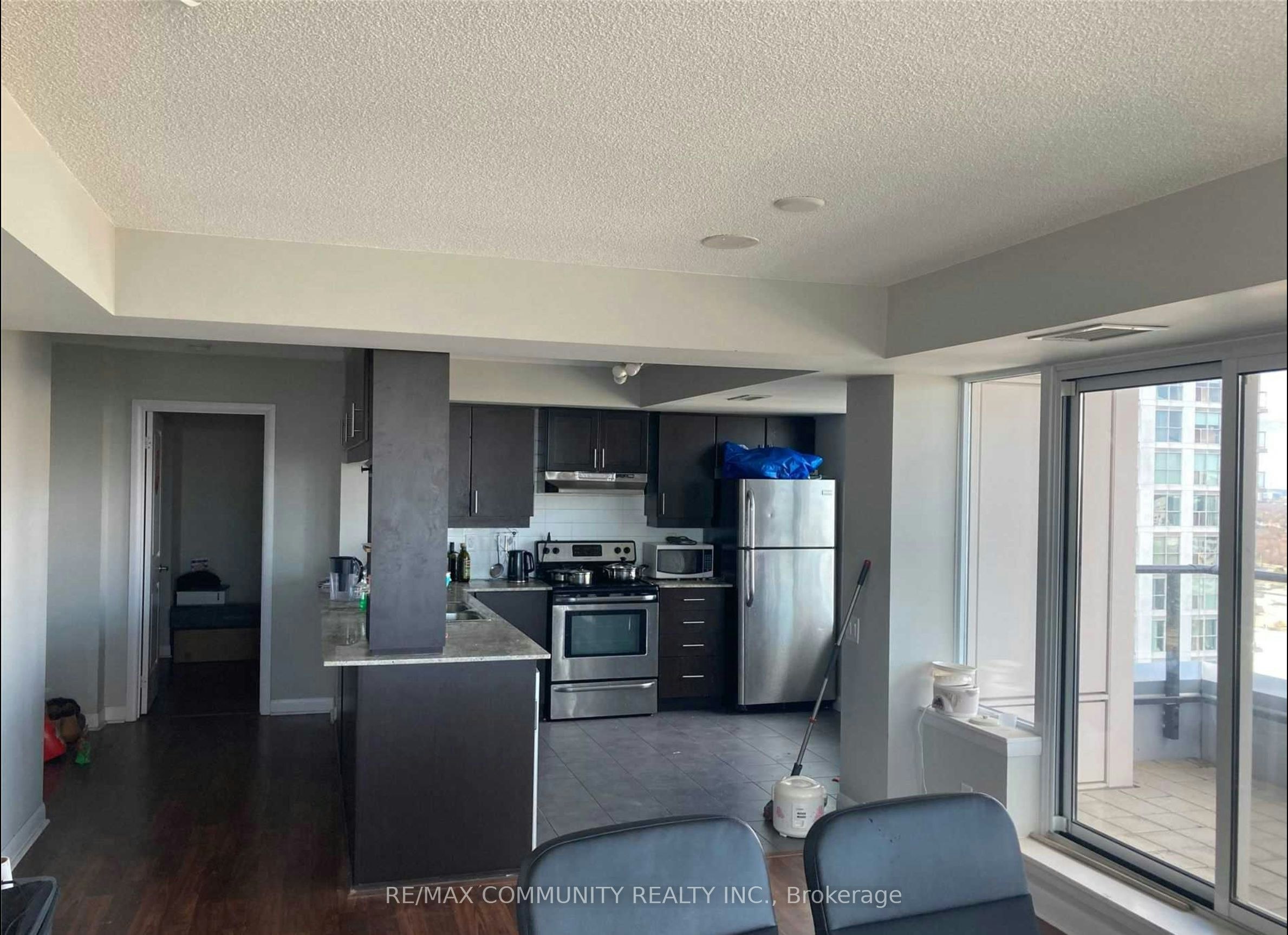 LPH01-25 Town Centre Crescent, Toronto, ON, M1P 0B4 - 4