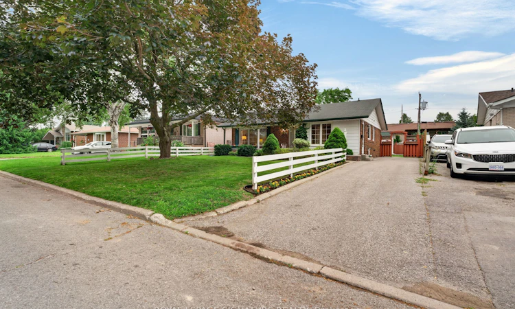 150 Clements Road E