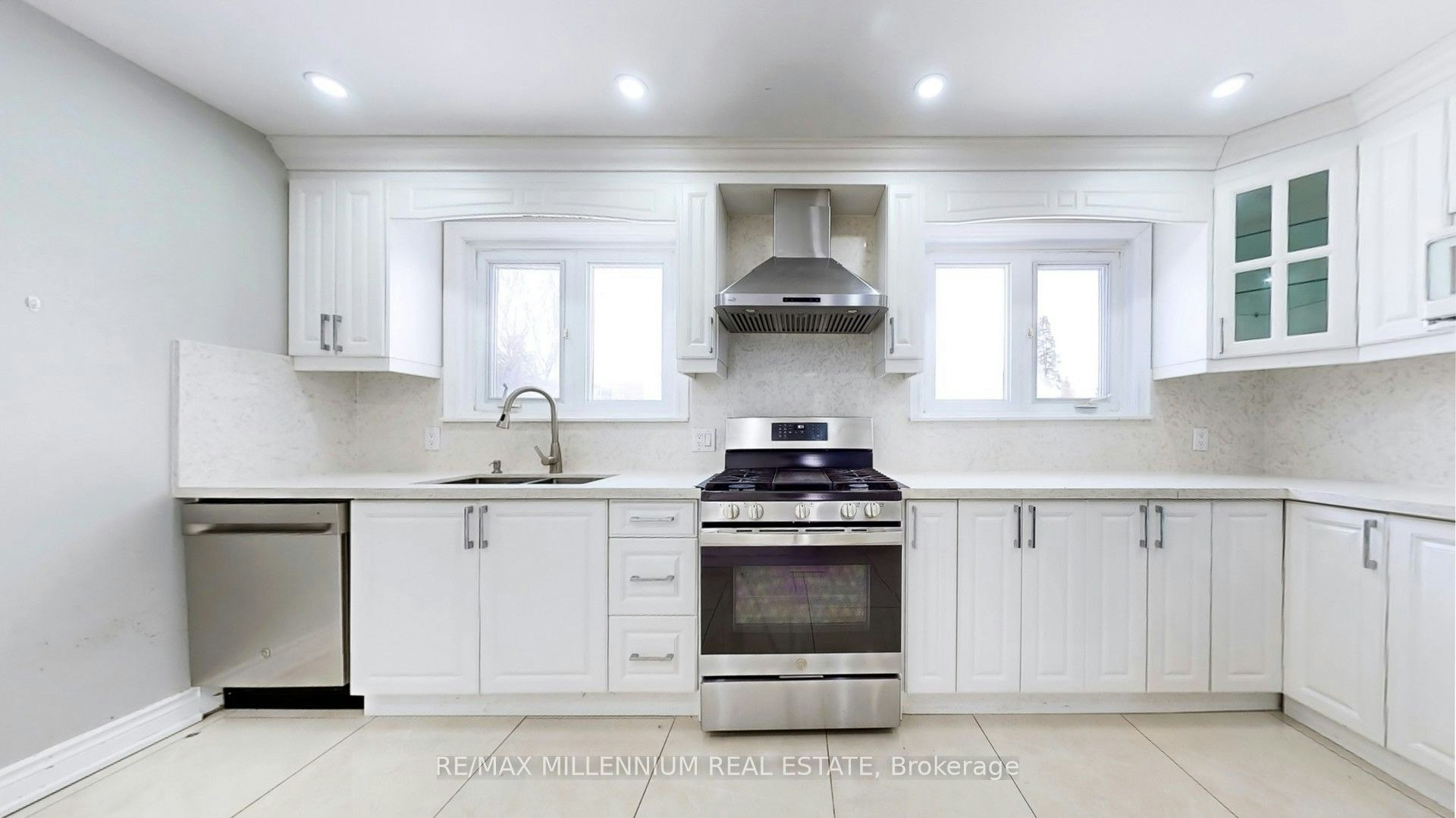 Upper-80 Rainier Square, Toronto, ON, M1T 2Z9 - 12
