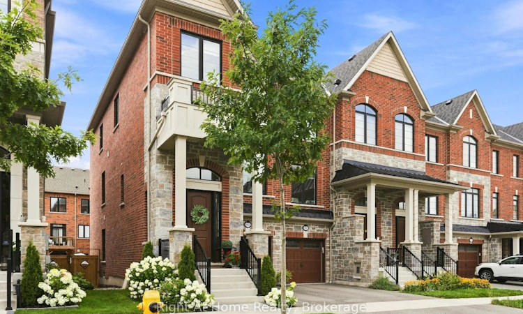89 Elkington Crescent