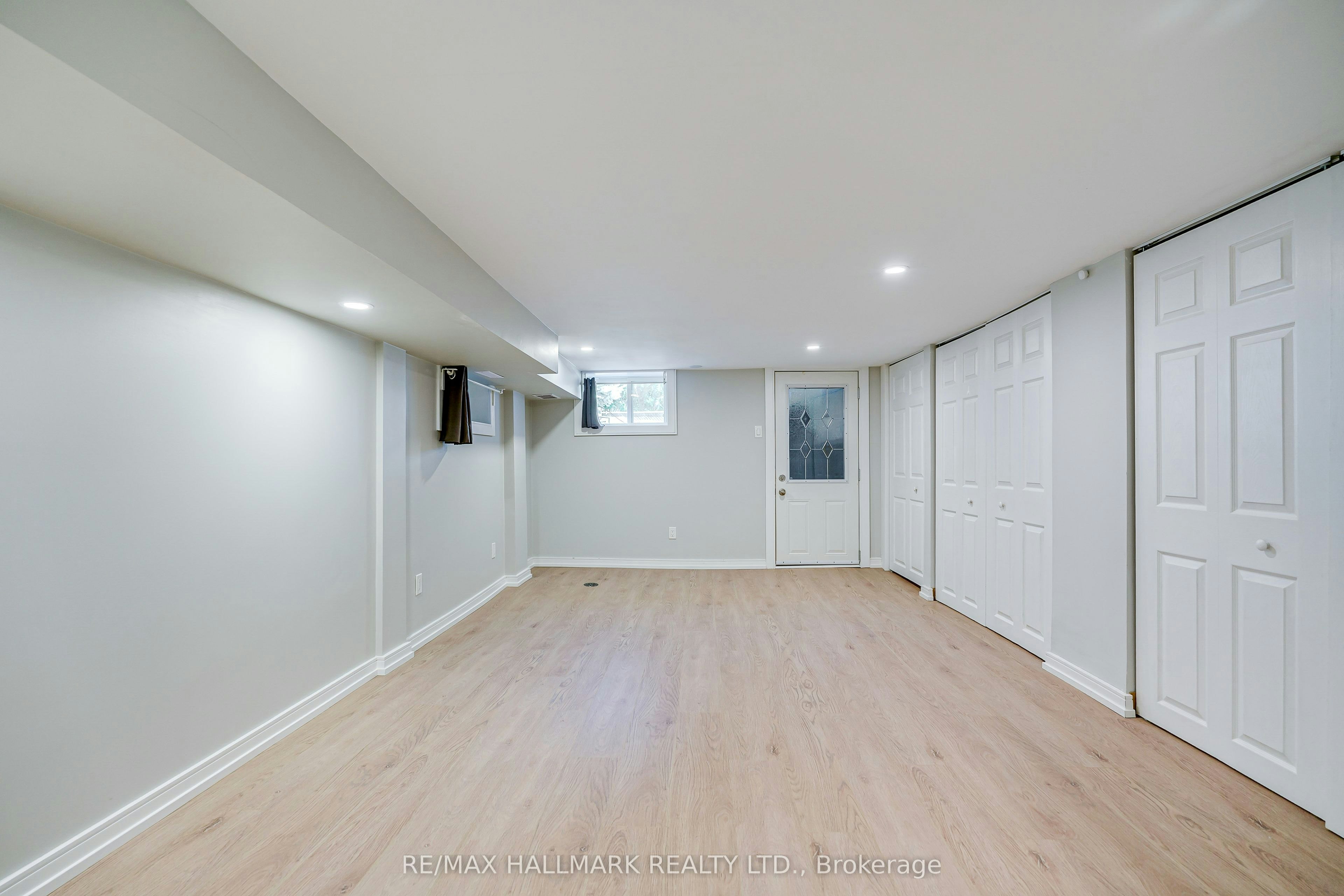 Lower-115 Rainsford Road, Toronto, ON, M4L 3N8 - 6