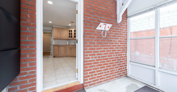 7 Joanith Lower Drive, Toronto, ON, M4B 1S6 - 23