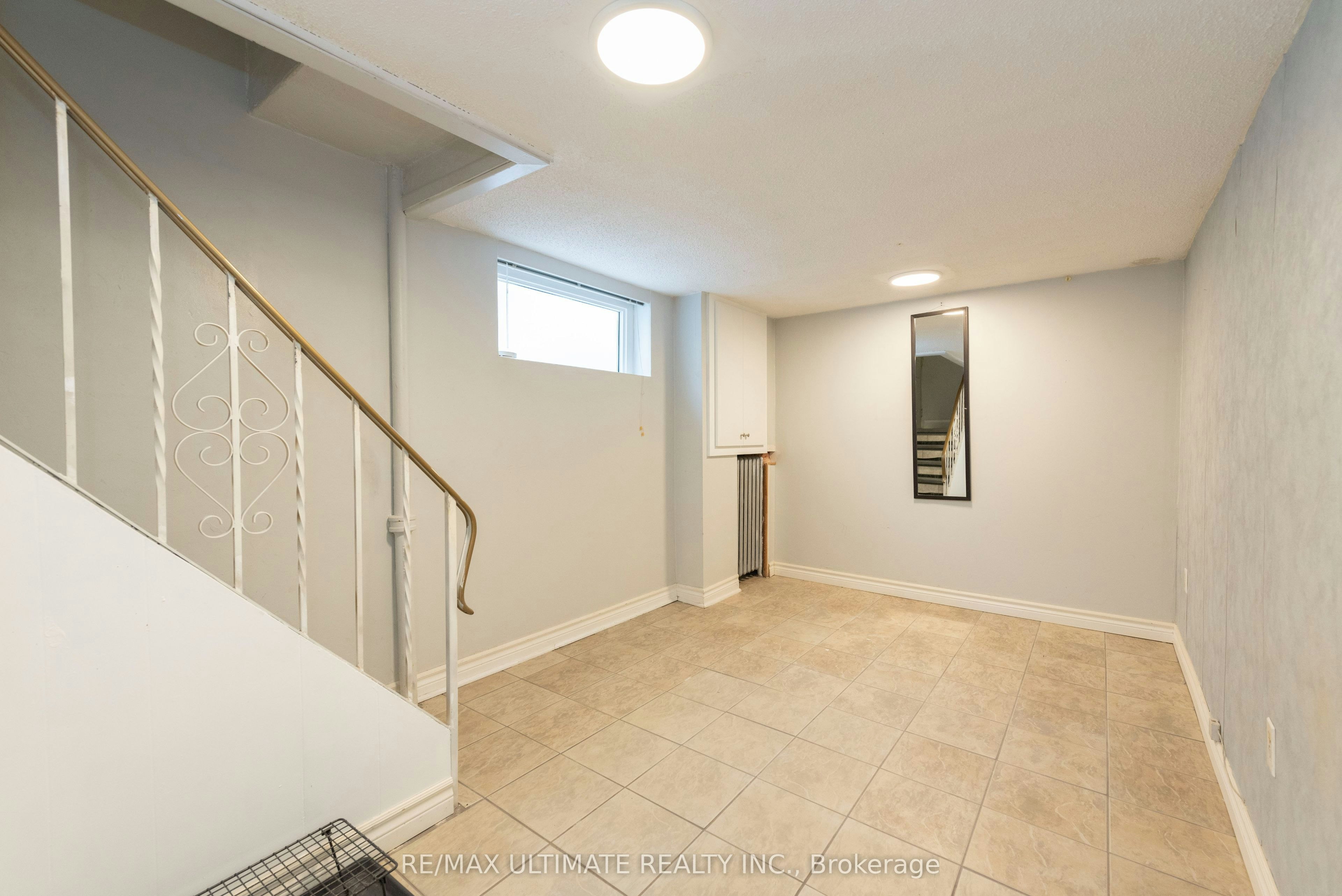 7 Joanith Lower Drive, Toronto, ON, M4B 1S6