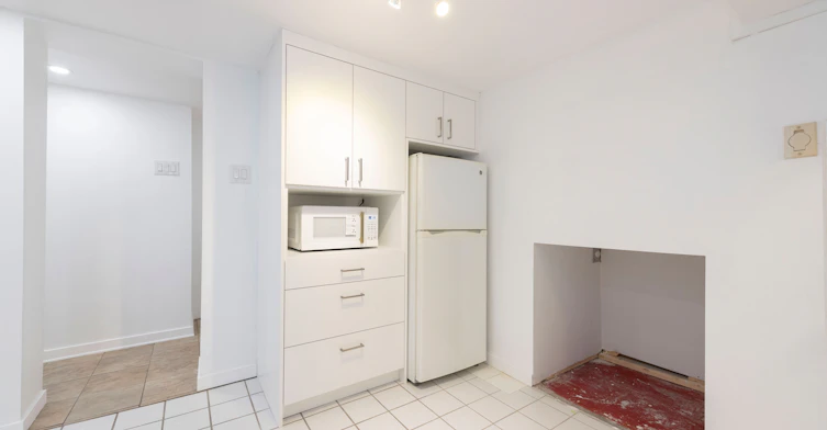7 Joanith Lower Drive, Toronto, ON, M4B 1S6 - 16