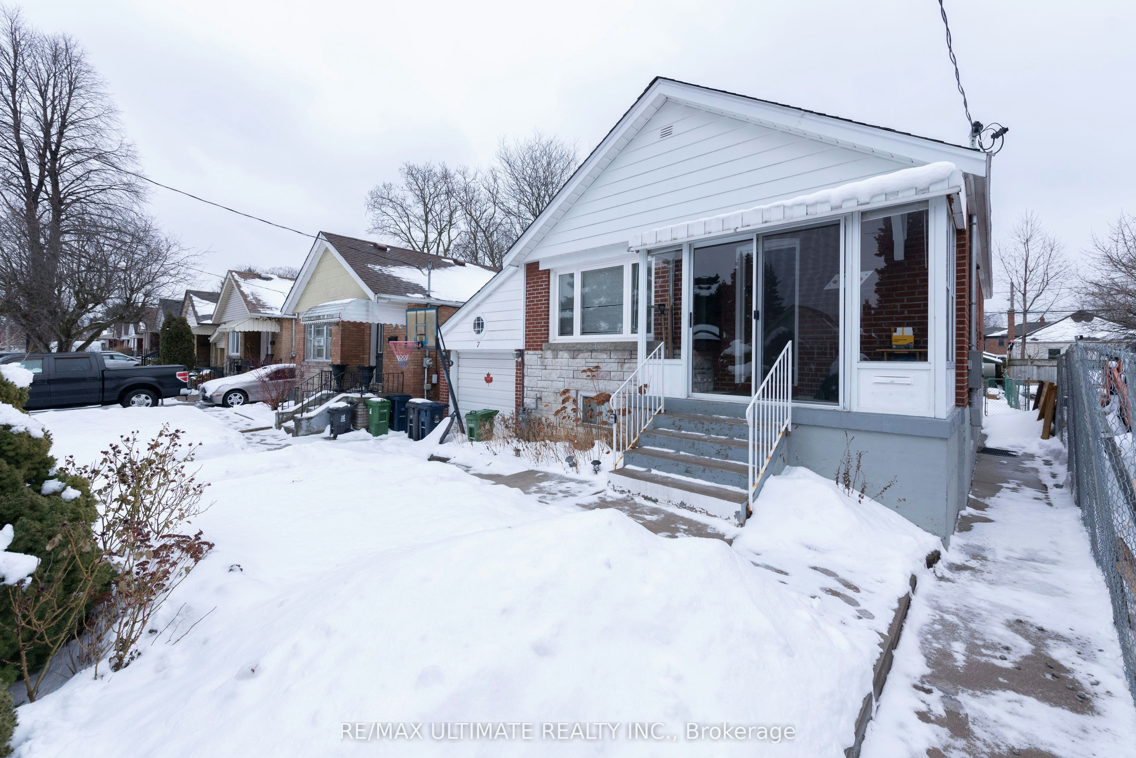 7 Joanith Lower Drive, Toronto, ON, M4B 1S6 - 26