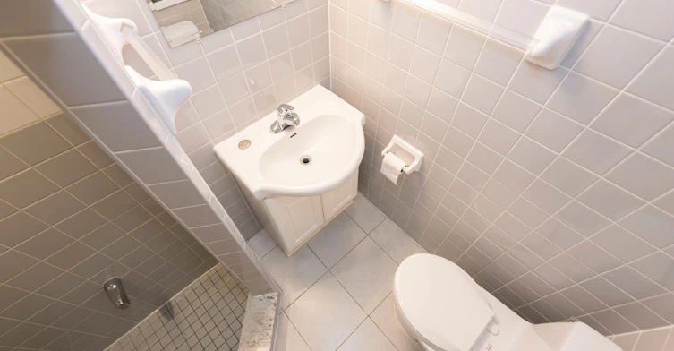 7 Joanith Lower Drive, Toronto, ON, M4B 1S6 - 7