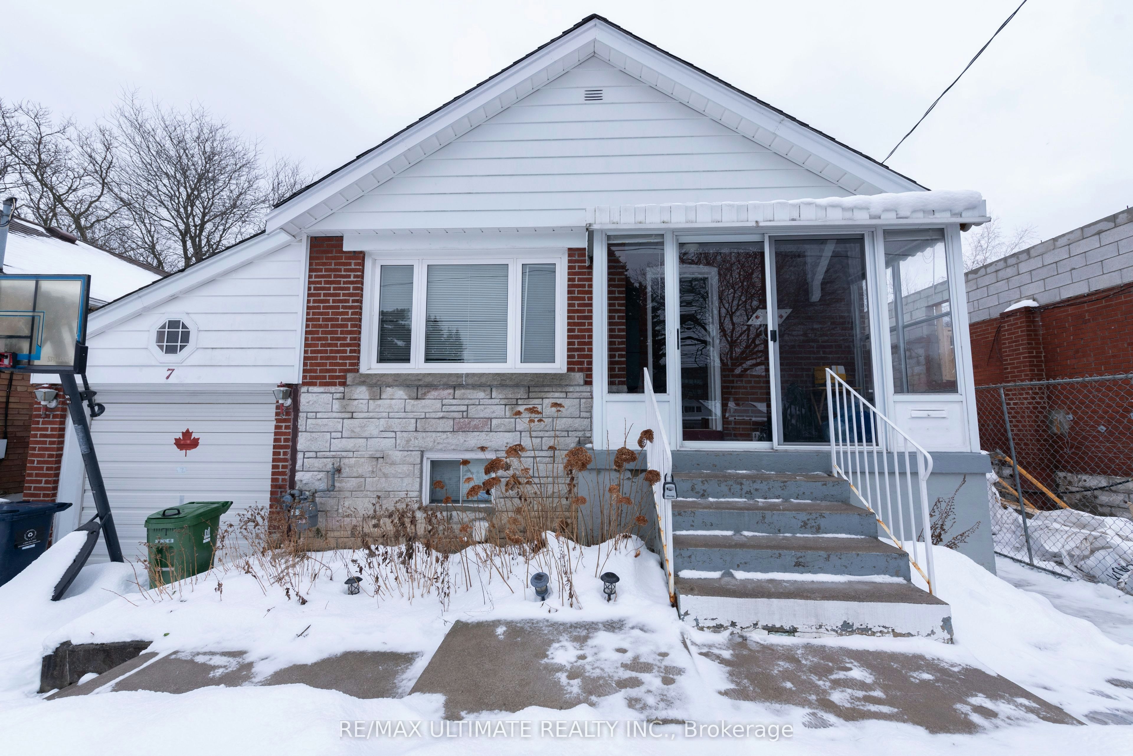 7 Joanith Lower Drive, Toronto, ON, M4B 1S6 - 27