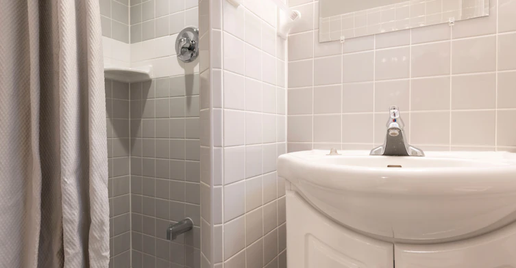 7 Joanith Lower Drive, Toronto, ON, M4B 1S6 - 10