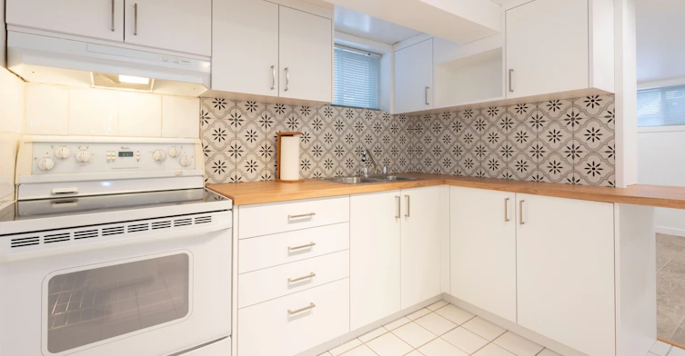 7 Joanith Lower Drive, Toronto, ON, M4B 1S6 - 17