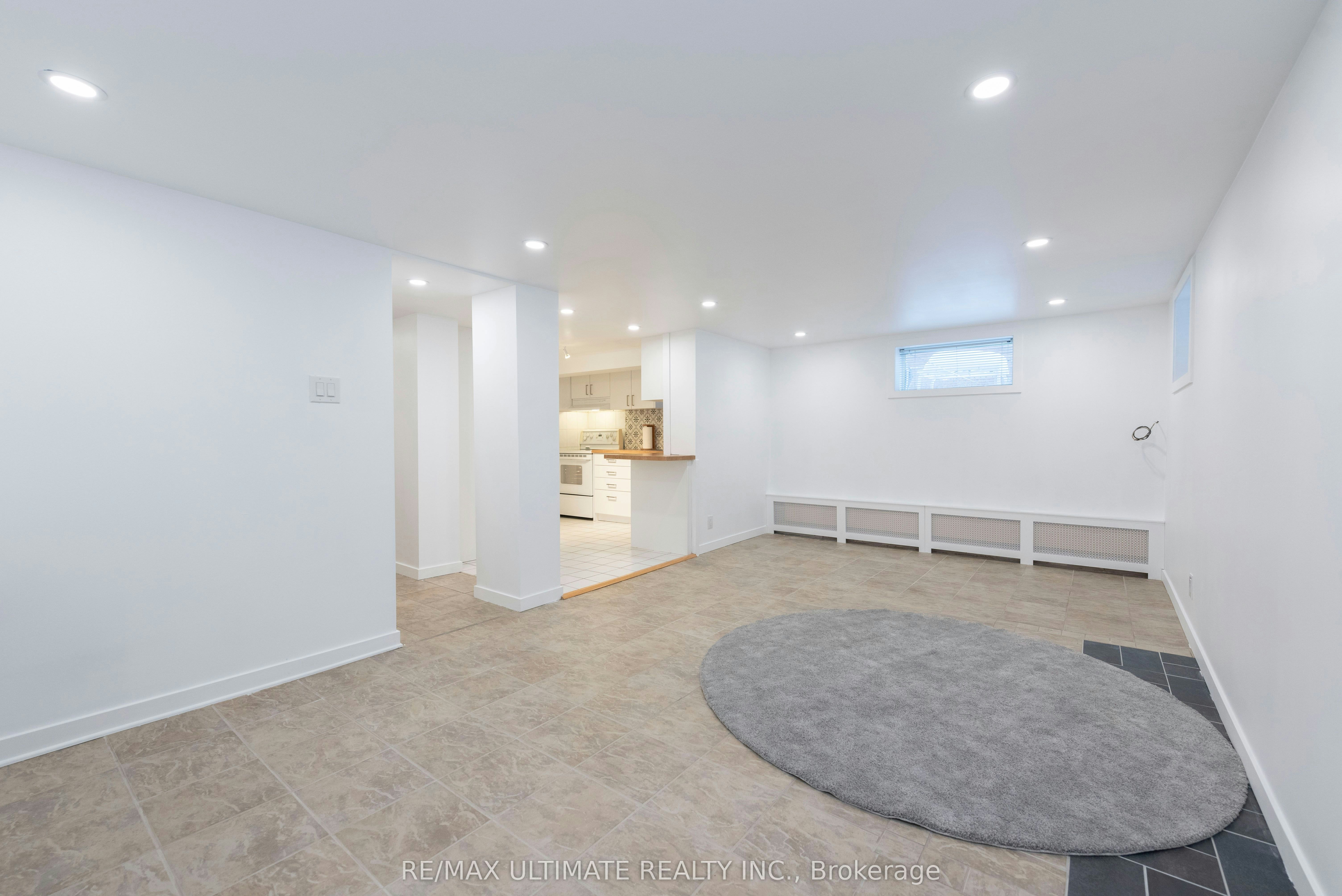 7 Joanith Lower Drive, Toronto, ON, M4B 1S6 - 12