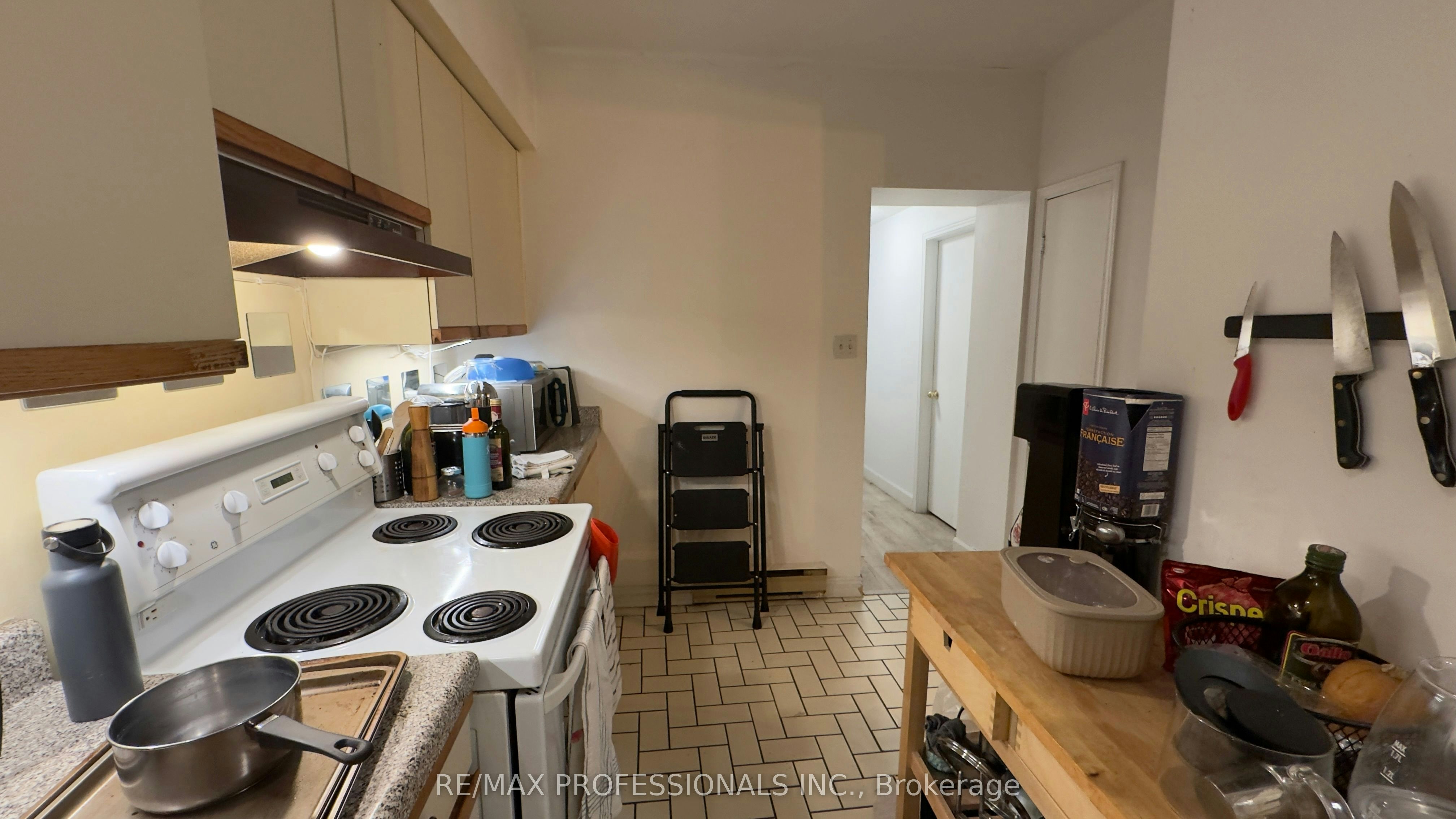 3-41 Albemarle Avenue S, Toronto, ON, M4K 1H6 - 4