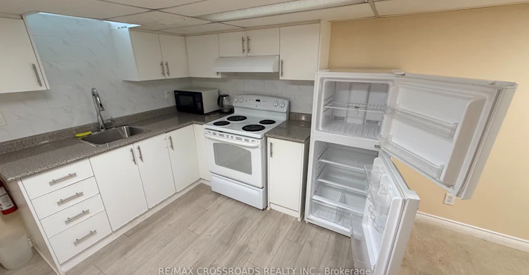 79 Morningview Trail S, Toronto, ON, M1B 5B2 - 3