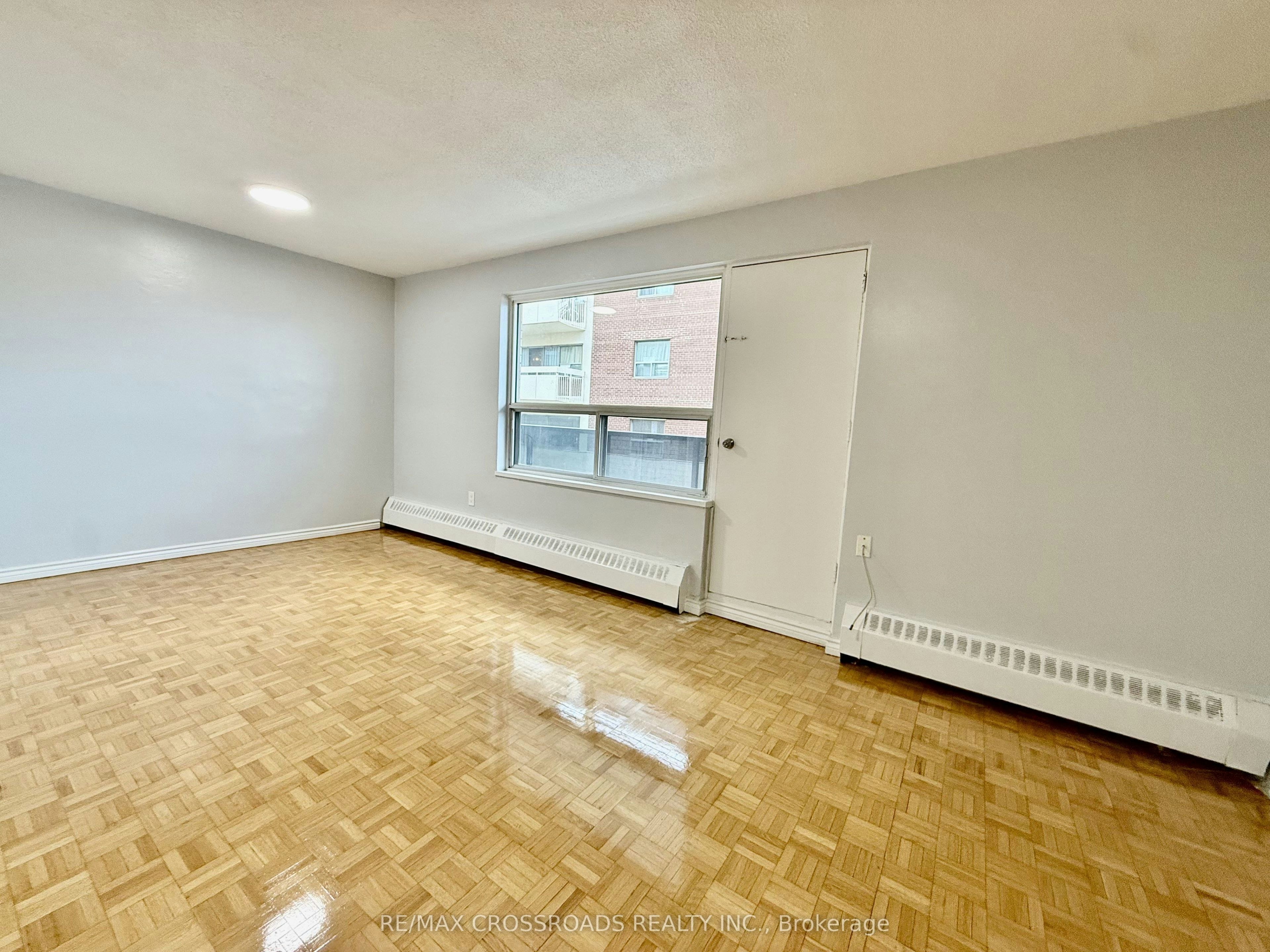 205-1181 Ellesmere Road, Toronto, ON, M1P 2X6 - 2