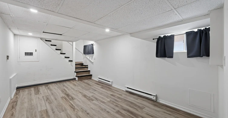 3-2360 Queen Street E, Toronto, ON, M4E 1H3 - 16