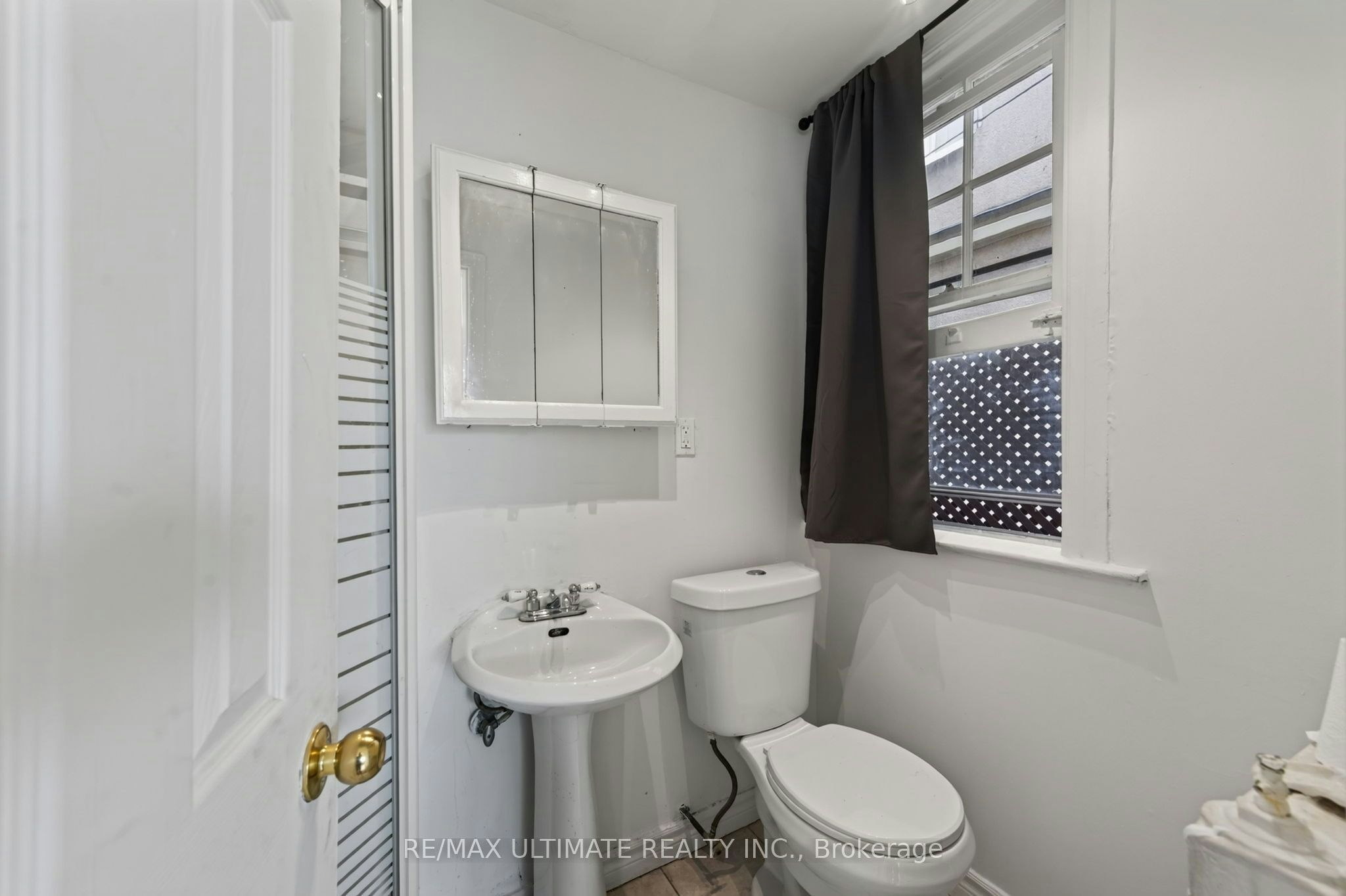 3-2360 Queen Street E, Toronto, ON, M4E 1H3 - 12