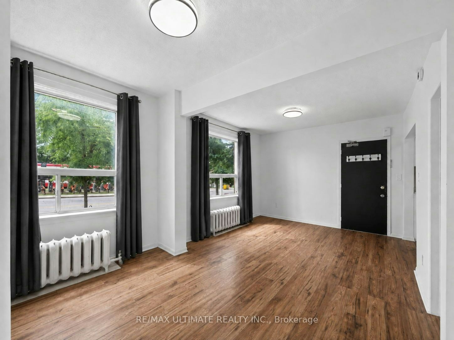 3-2360 Queen Street E, Toronto, ON, M4E 1H3 - 7