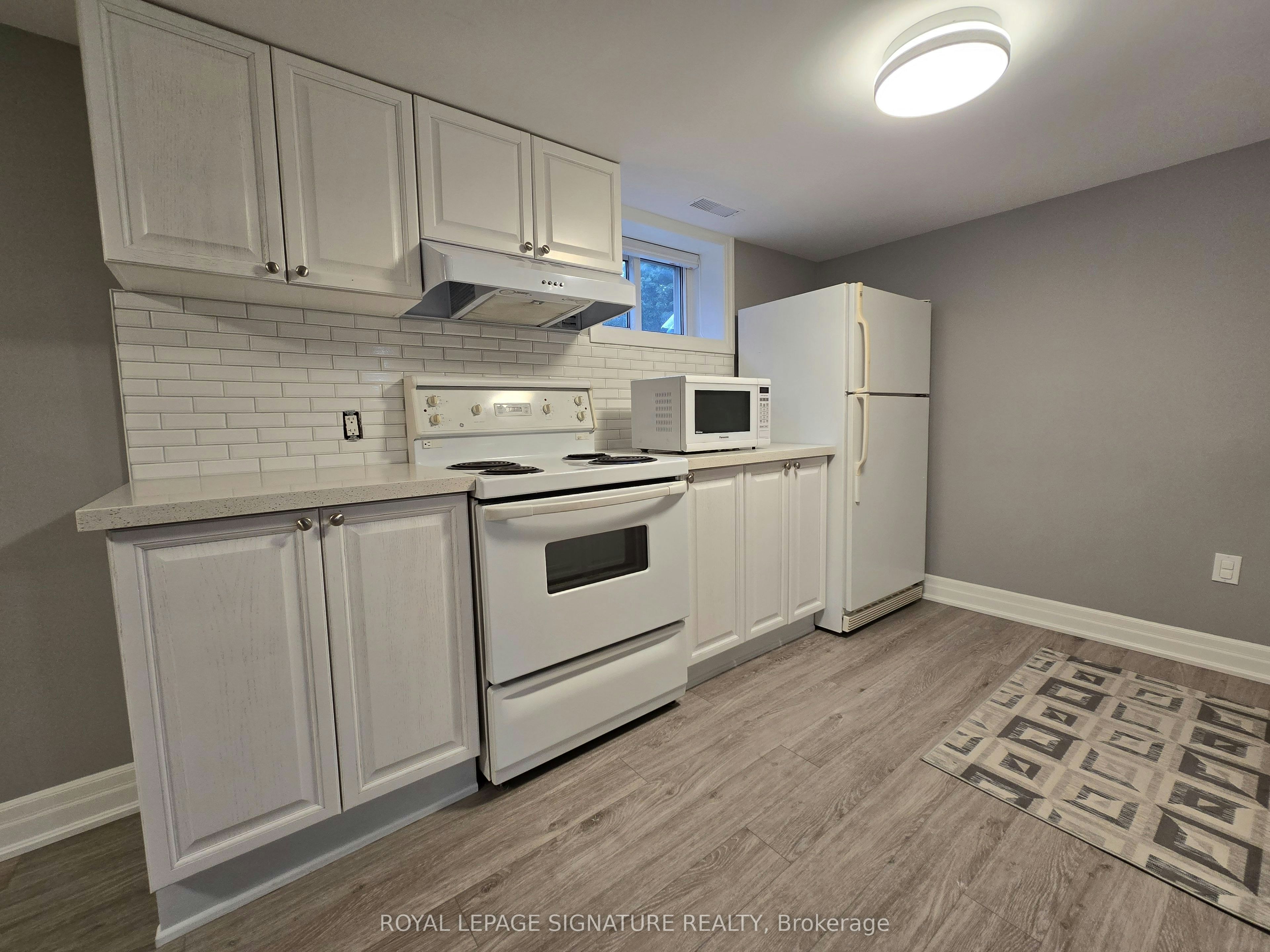 Lower-141 Phillip Avenue, Toronto, ON, M1N 3R6 - 8