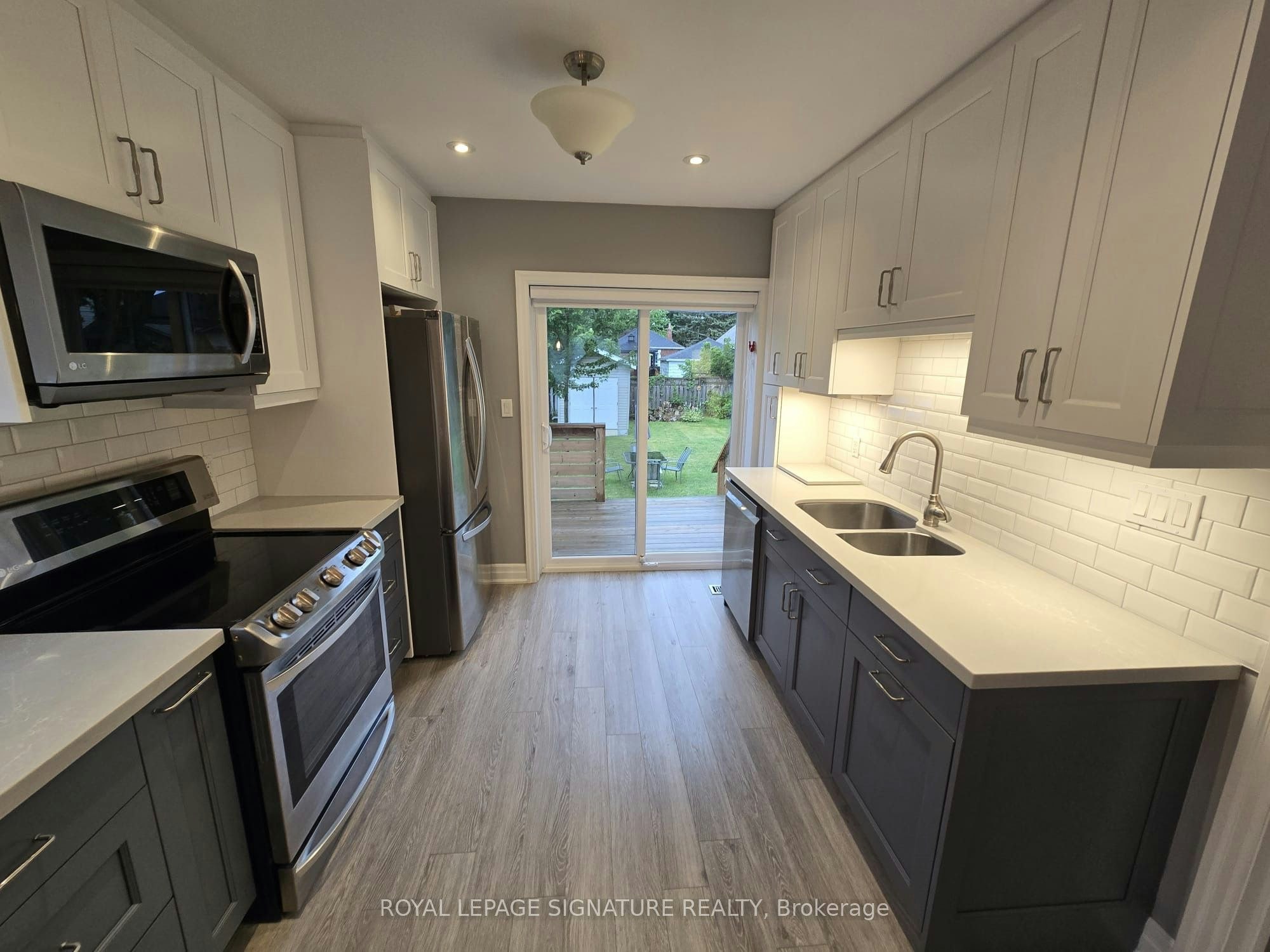 Upper-141 Phillip Avenue, Toronto, ON, M1N 3R6 - 9