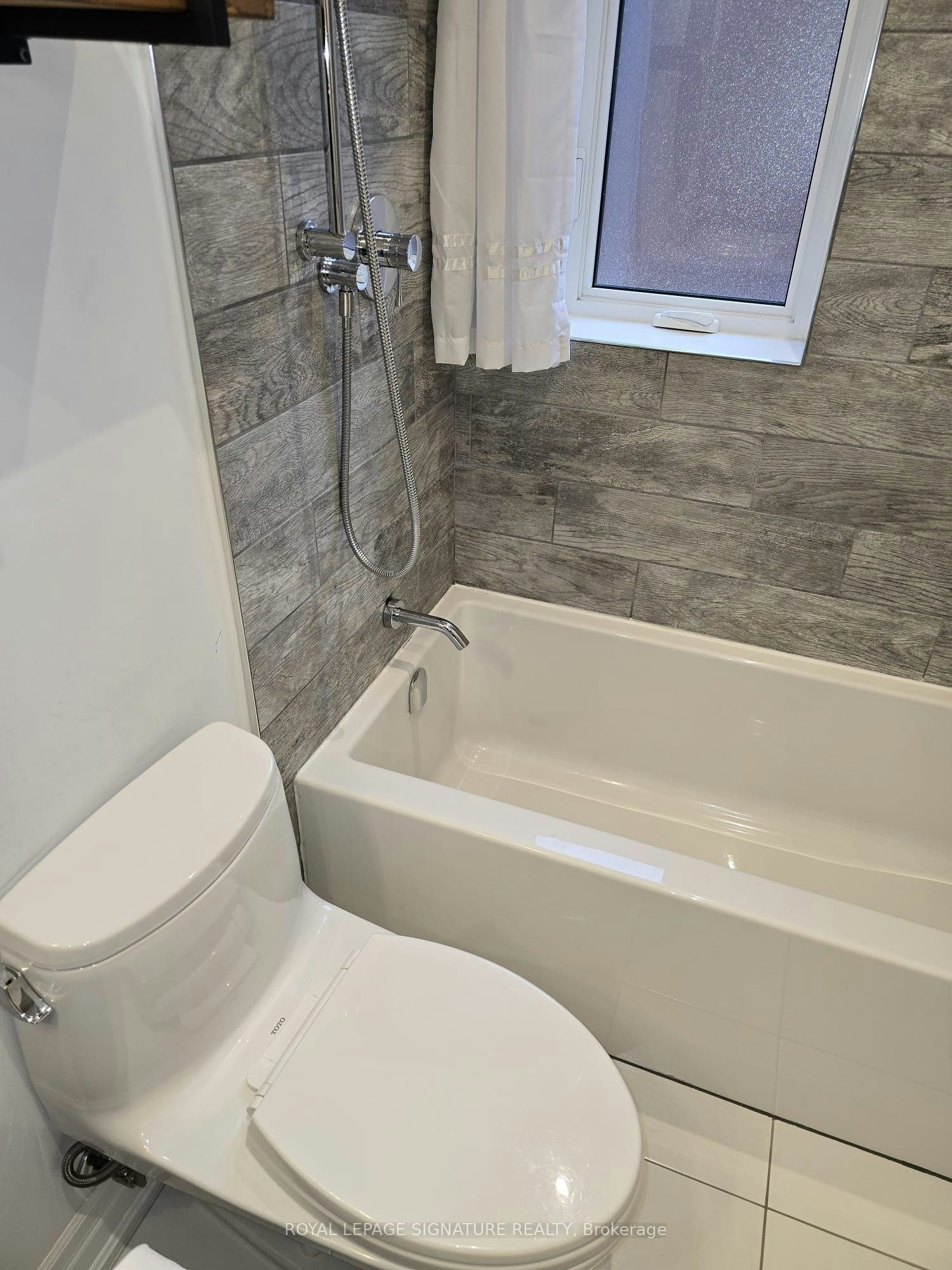 Upper-141 Phillip Avenue, Toronto, ON, M1N 3R6 - 19