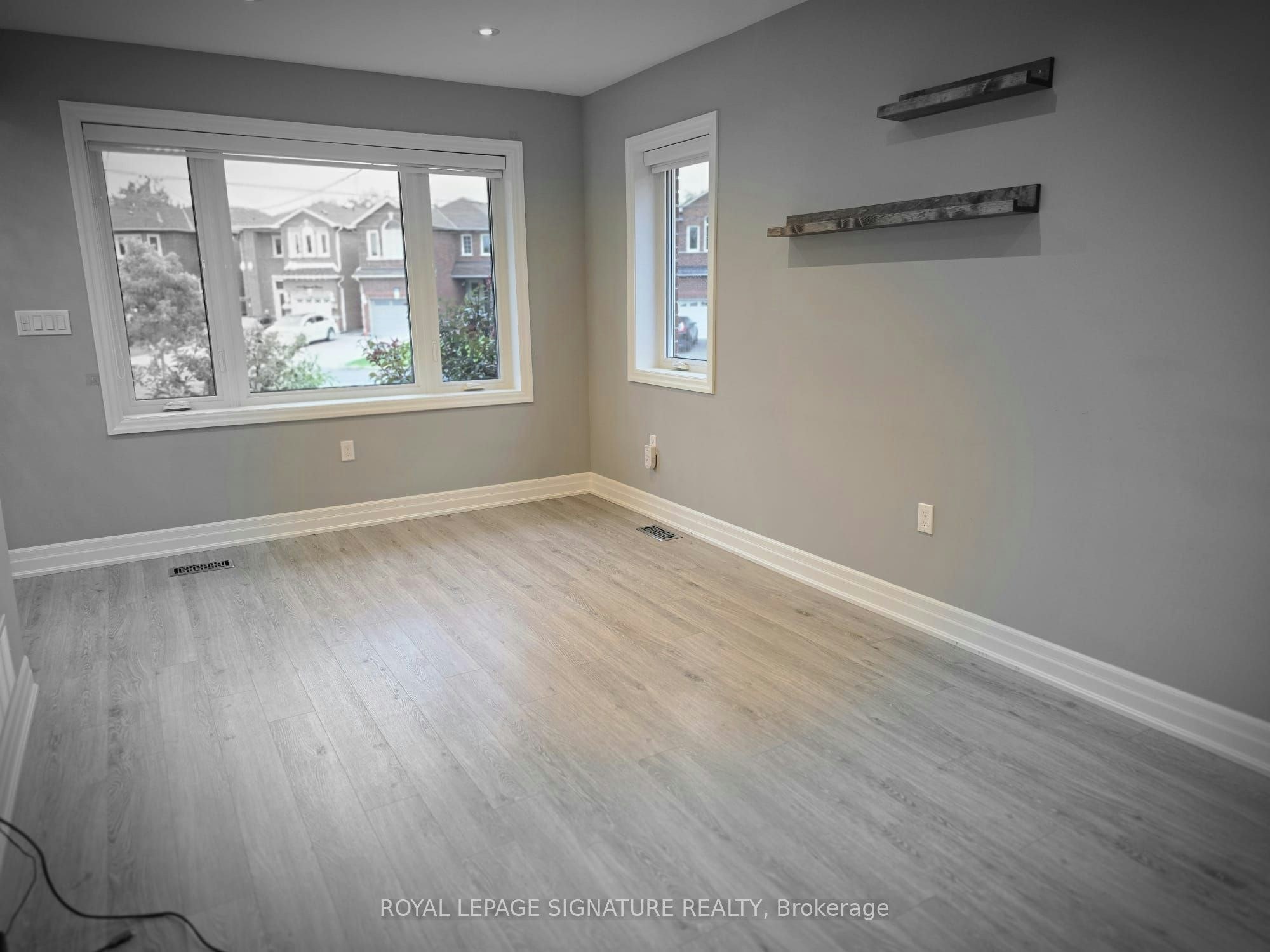 Upper-141 Phillip Avenue, Toronto, ON, M1N 3R6 - 5