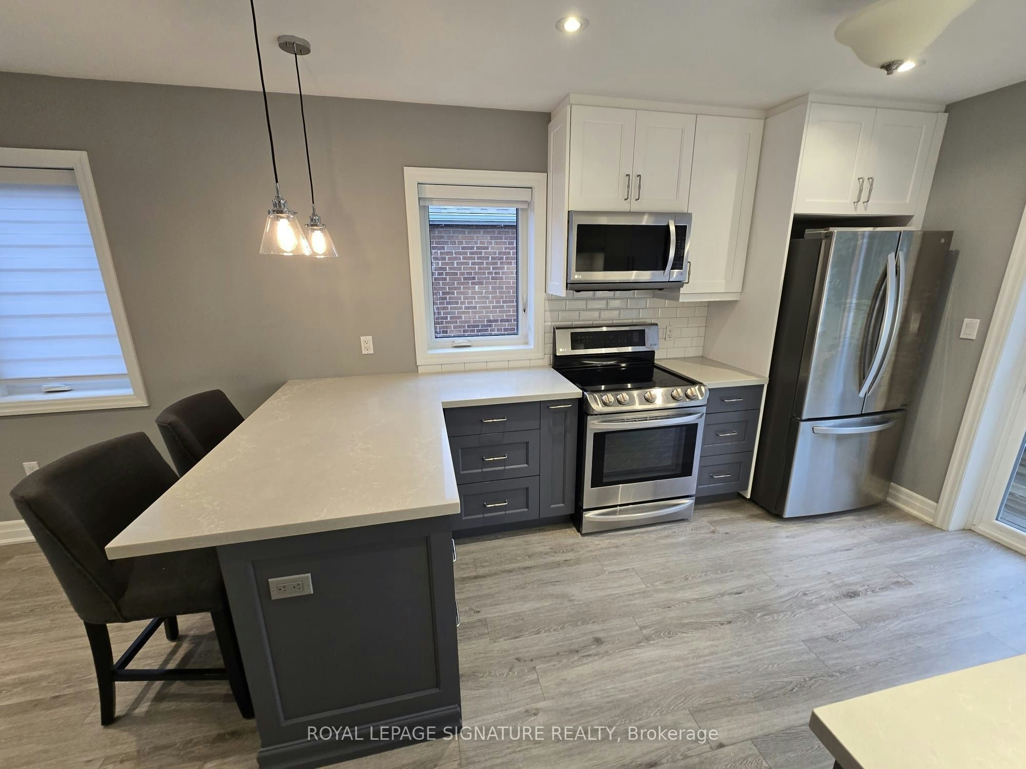 Upper-141 Phillip Avenue, Toronto, ON, M1N 3R6 - 10