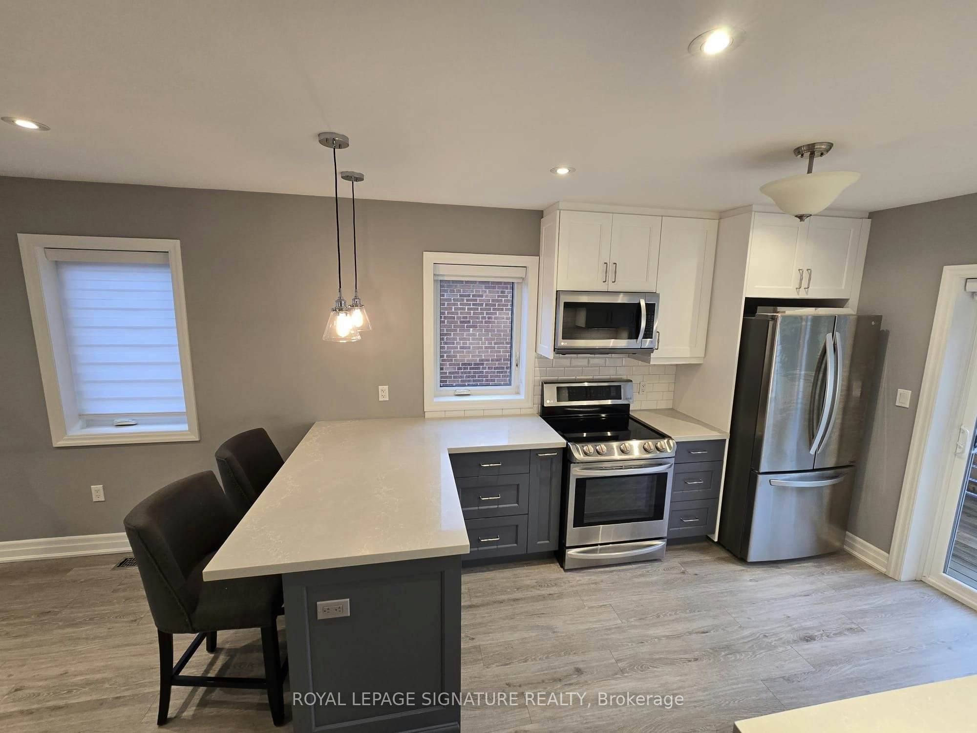 Upper-141 Phillip Avenue, Toronto, ON, M1N 3R6 - 7