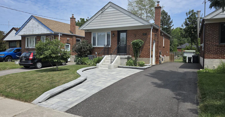 Upper-141 Phillip Avenue, Toronto, ON, M1N 3R6