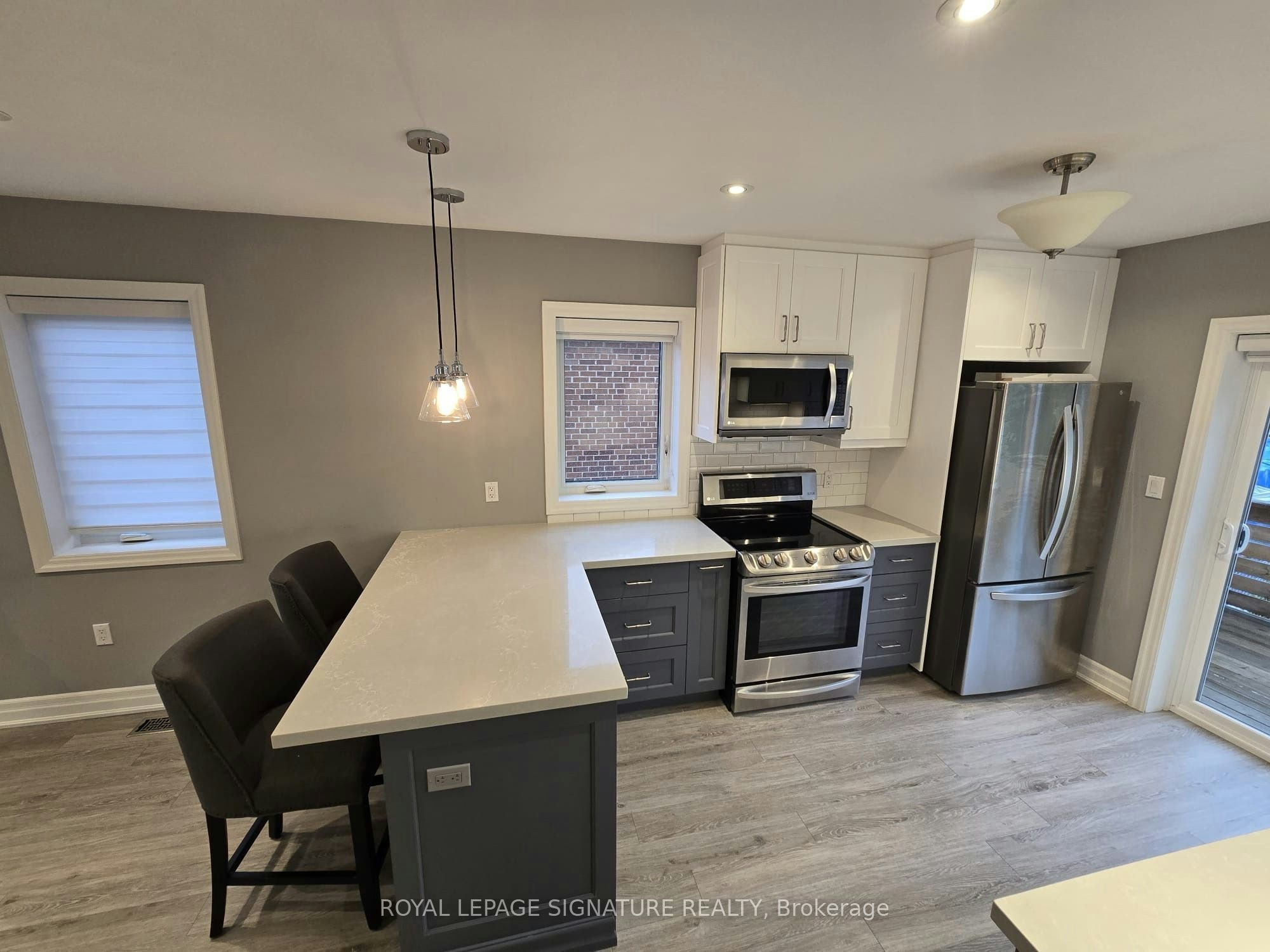 Upper-141 Phillip Avenue, Toronto, ON, M1N 3R6 - 8
