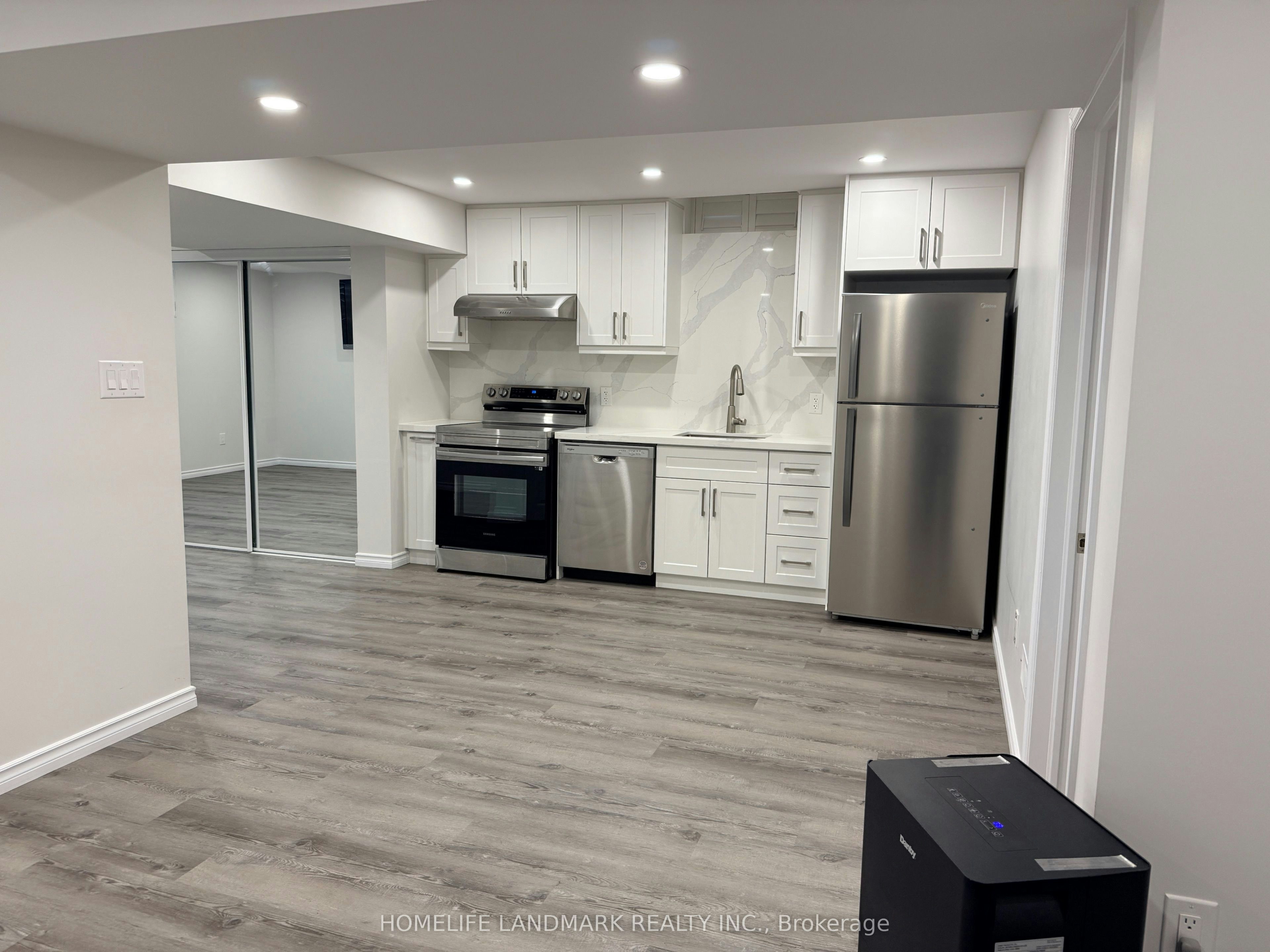 2313 Secreto Drive, Oshawa, ON, L1H 7K4 - 9