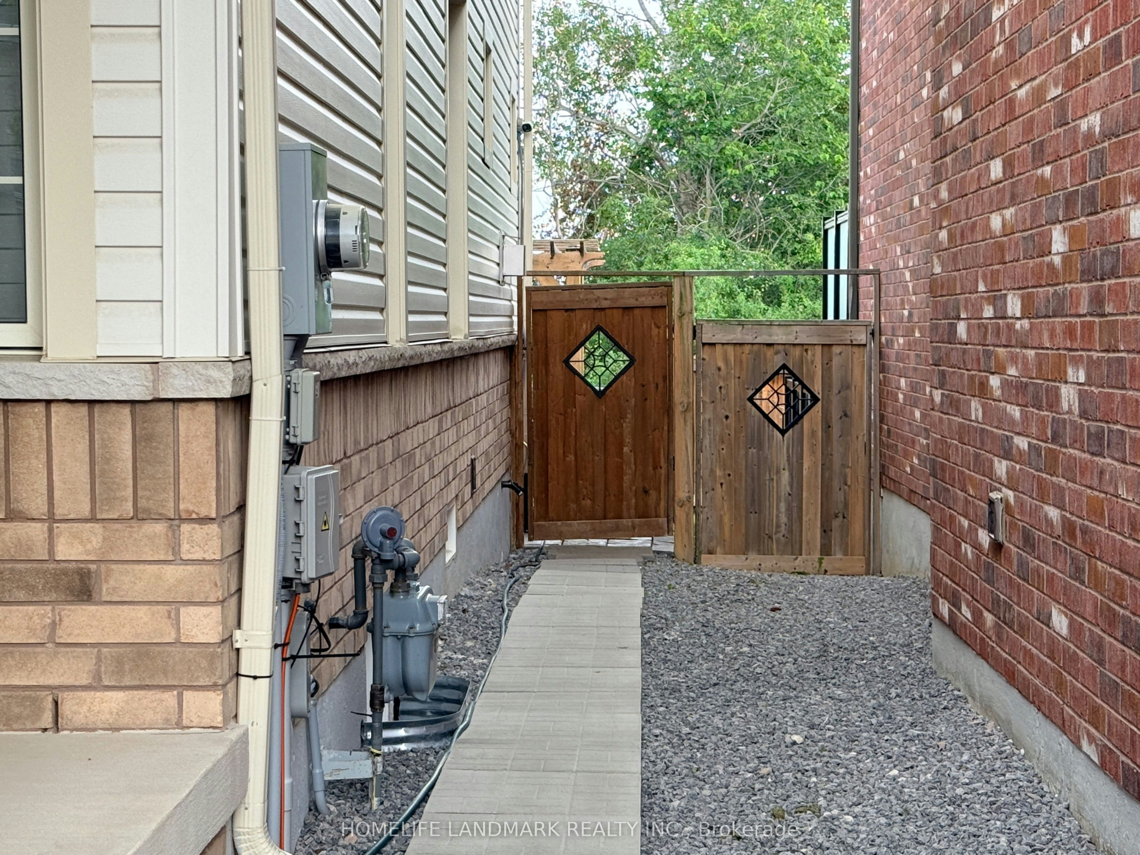 2313 Secreto Drive, Oshawa, ON, L1H 7K4
