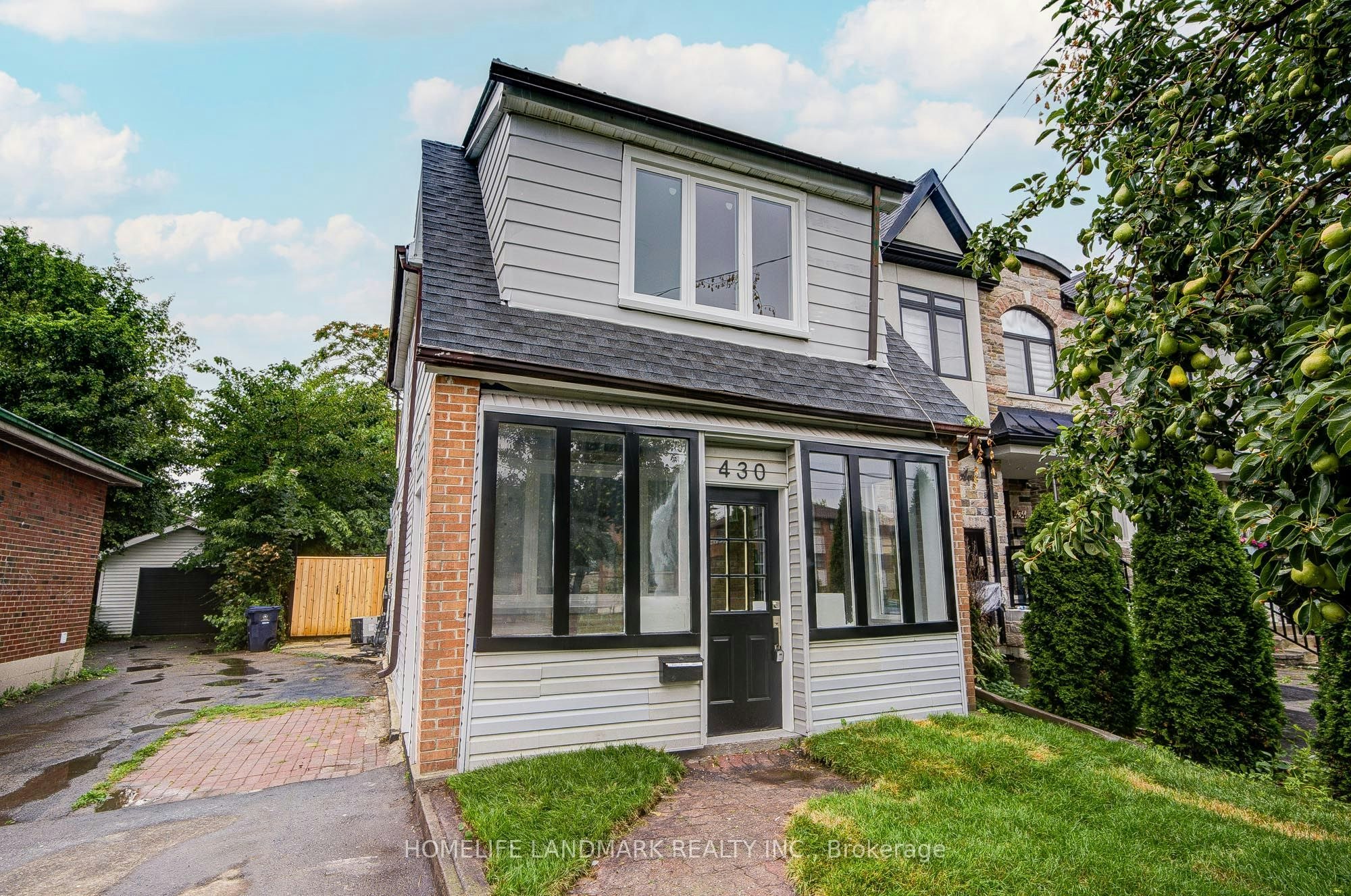 430 Pharmacy Avenue, Toronto, ON, M1L 3G6