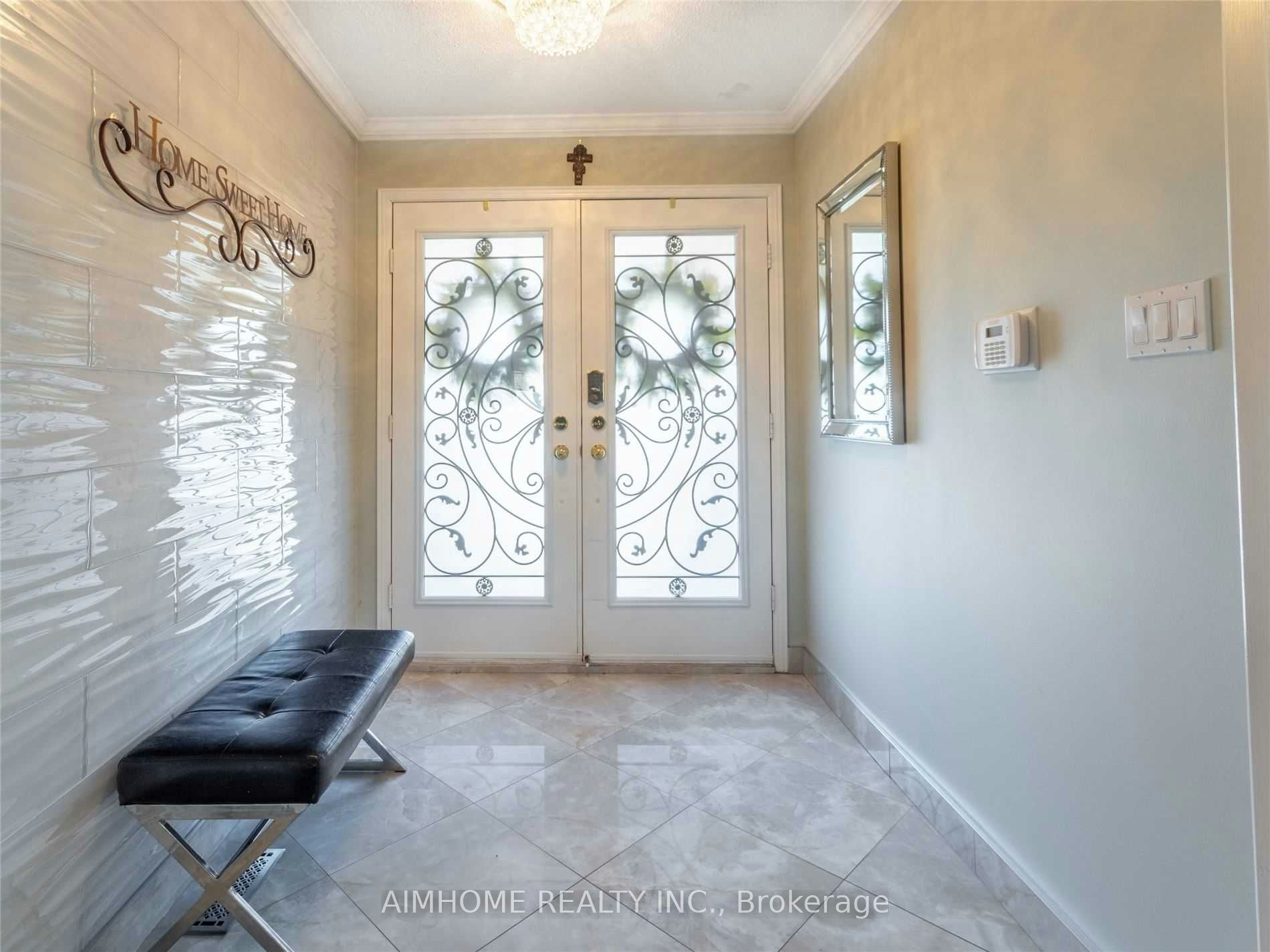 843 Corbett's Road, Oshawa, ON, L1K 1Z2 - 2