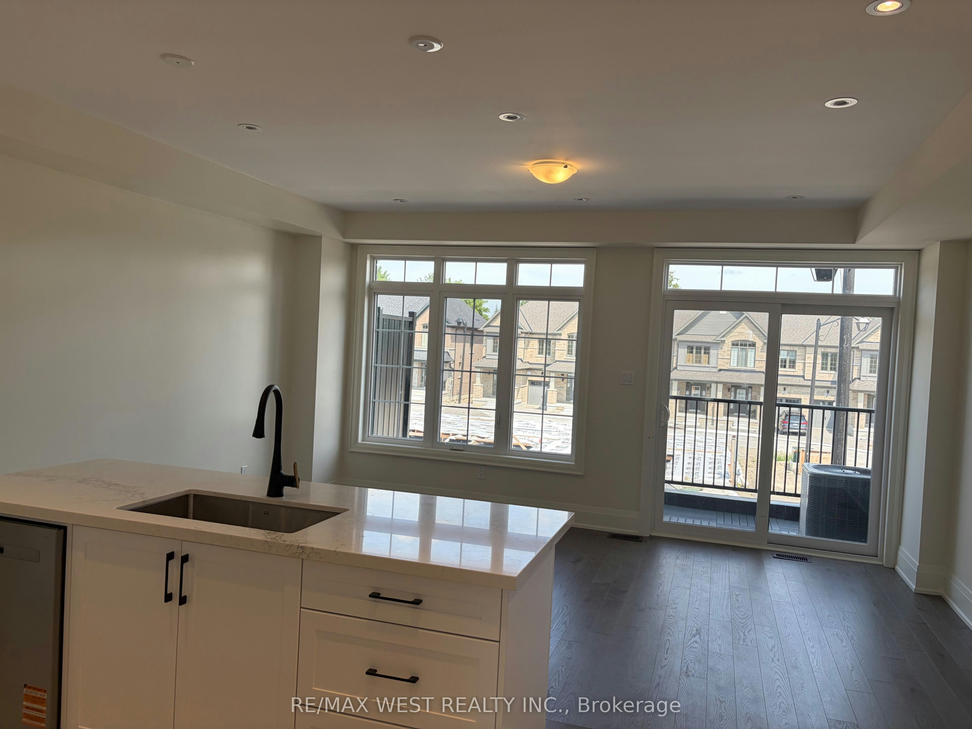 30 Wakely Crescent, Clarington, ON, L1E 2X6 - 8