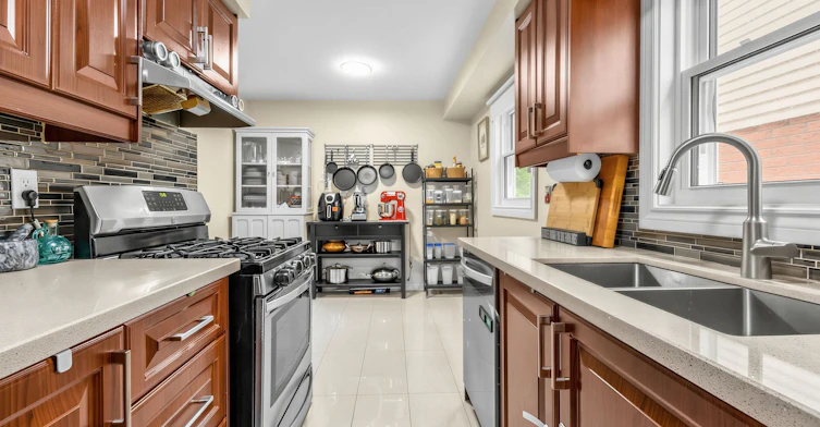 1663 Tawnberry Street, Pickering, ON, L1X 2C4 - 9