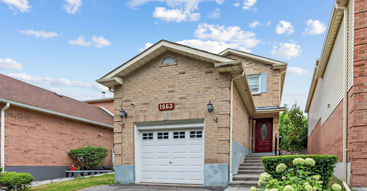 1663 Tawnberry Street, Pickering, ON, L1X 2C4 - 4