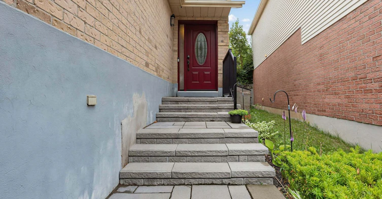 1663 Tawnberry Street, Pickering, ON, L1X 2C4 - 5