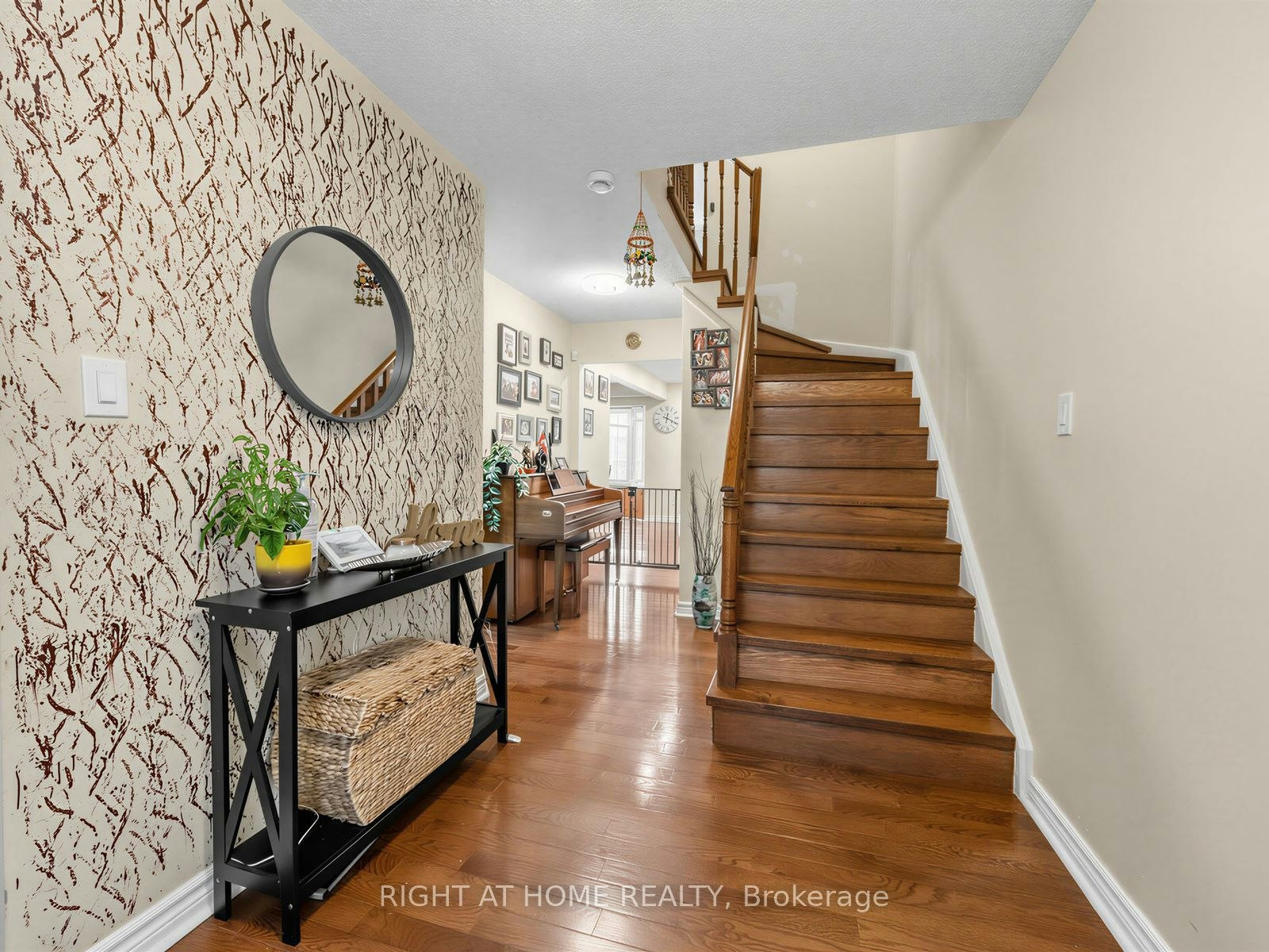 1663 Tawnberry Street, Pickering, ON, L1X 2C4 - 8