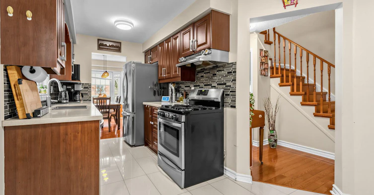 1663 Tawnberry Street, Pickering, ON, L1X 2C4 - 11