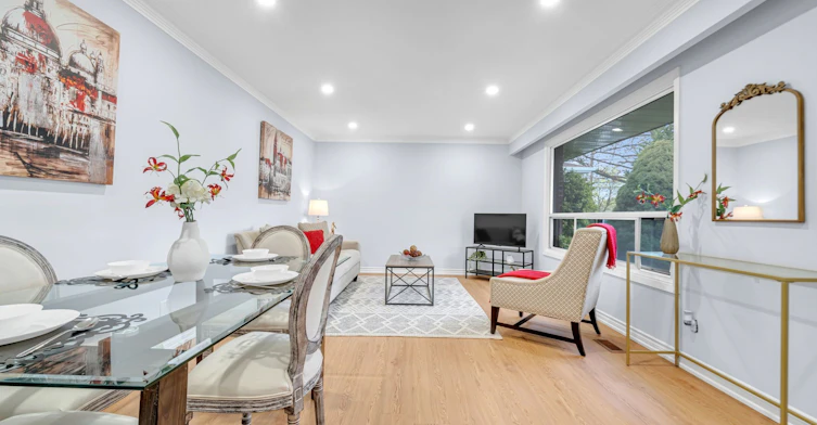 586 Central Park Boulevard N, Oshawa, ON, L1G 6A4 - 2