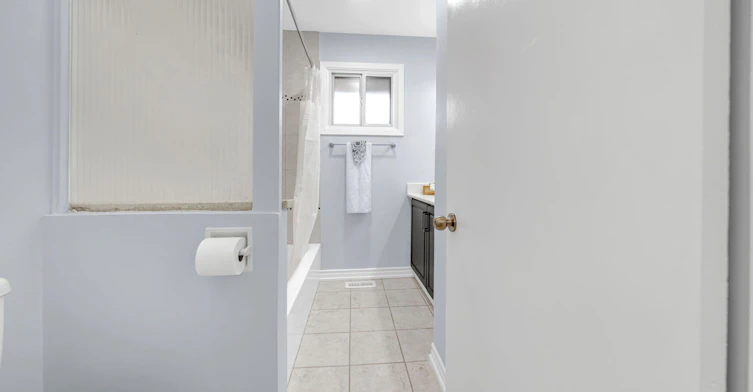586 Central Park Boulevard N, Oshawa, ON, L1G 6A4 - 11