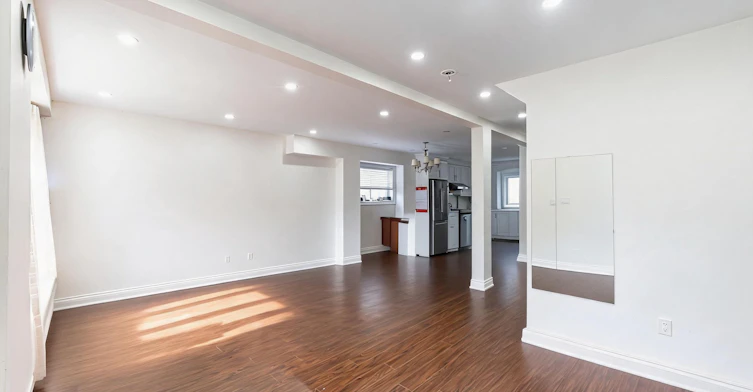 19 Balaclava Drive, Toronto, ON, M1P 1E5 - 7