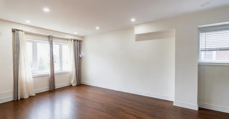 19 Balaclava Drive, Toronto, ON, M1P 1E5 - 4