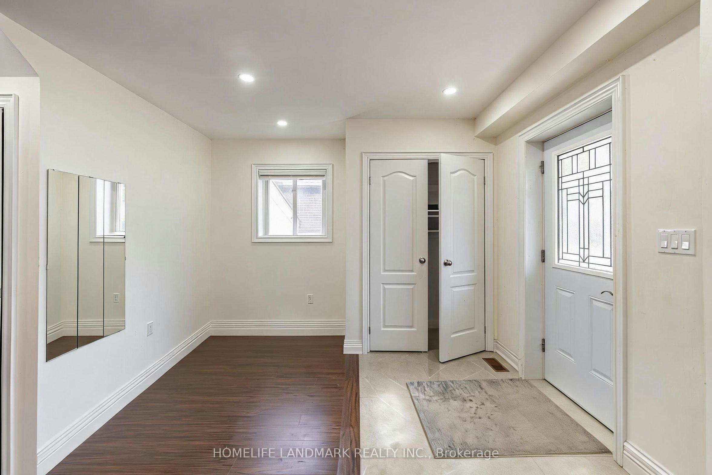 19 Balaclava Drive, Toronto, ON, M1P 1E5 - 3