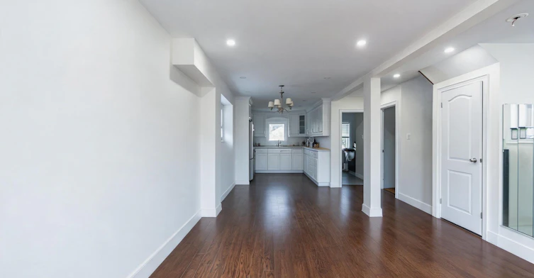 19 Balaclava Drive, Toronto, ON, M1P 1E5 - 8