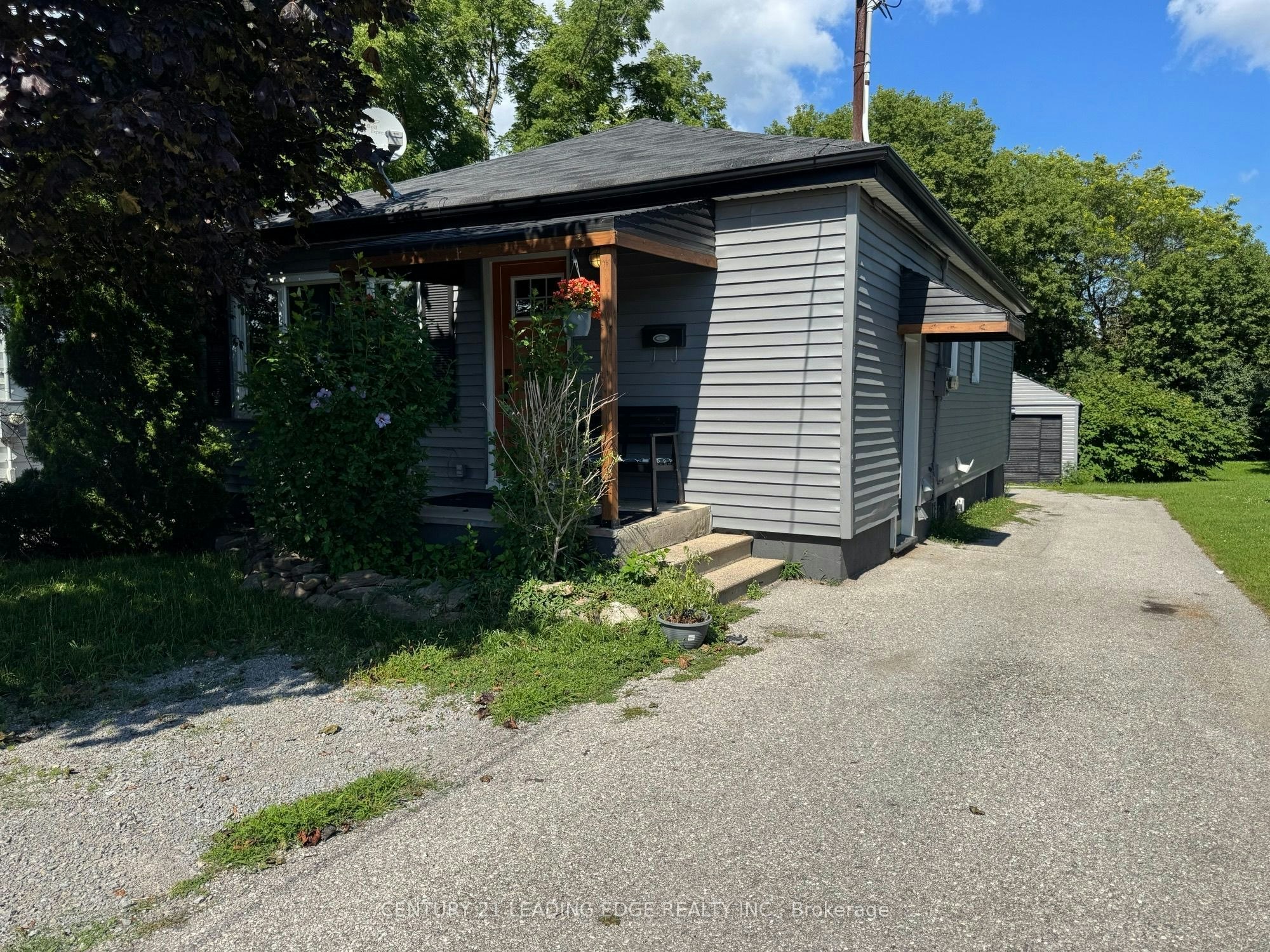 293 Oshawa Boulevard N, Oshawa, ON, L1G 5T2